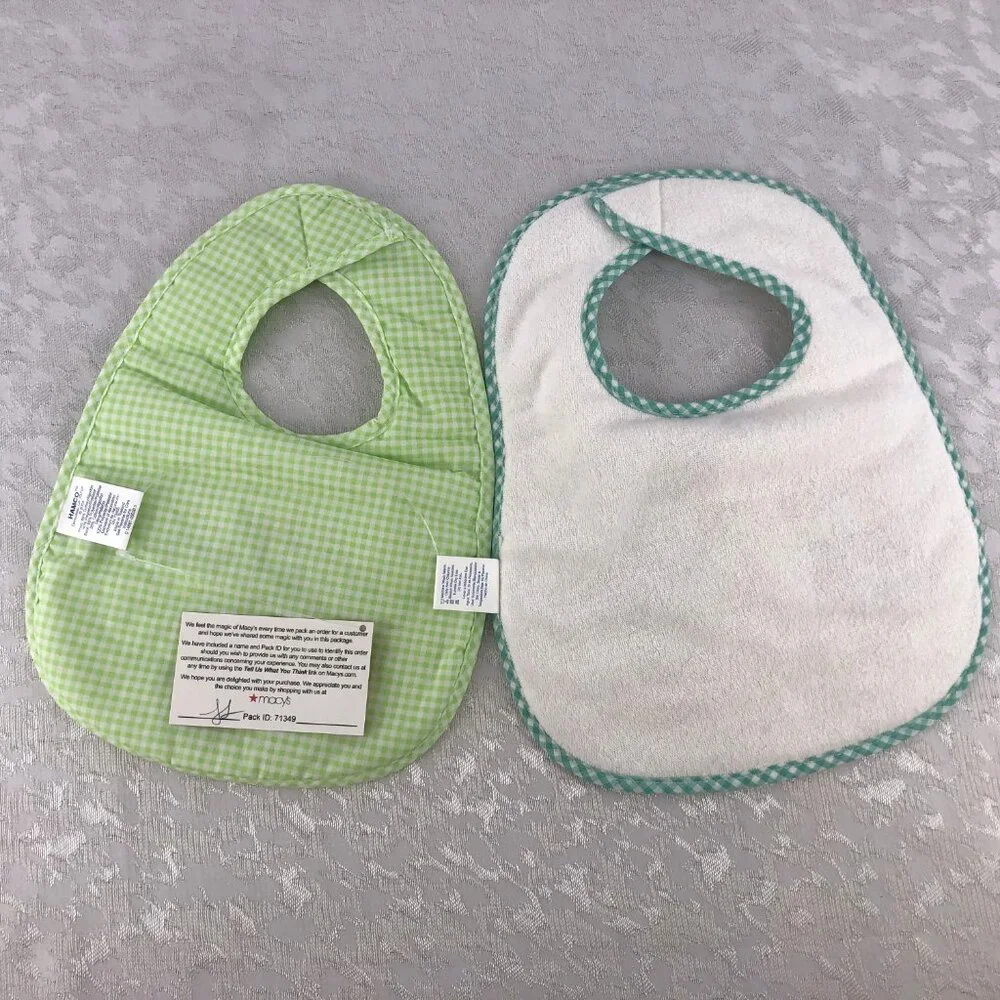 Hamco “I Love My Grandma” and “I Love My Grandpa” Unisex Applique Baby Bib Set